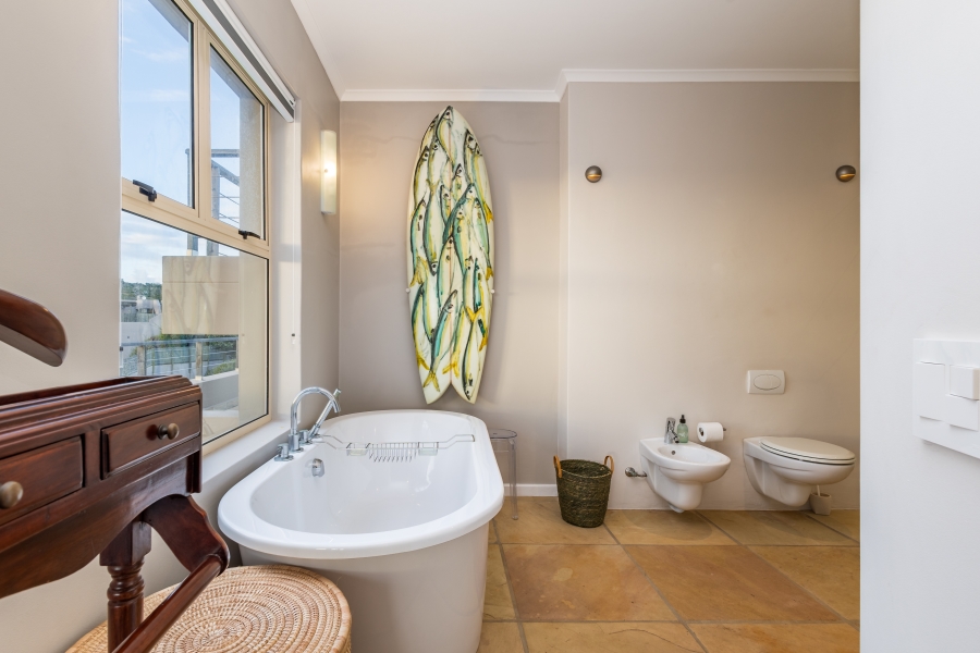 5 Bedroom Property for Sale in Whale Rock Beach Western Cape